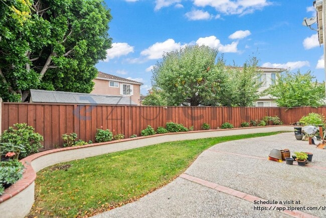 Building Photo - 1701 Feasel Ct