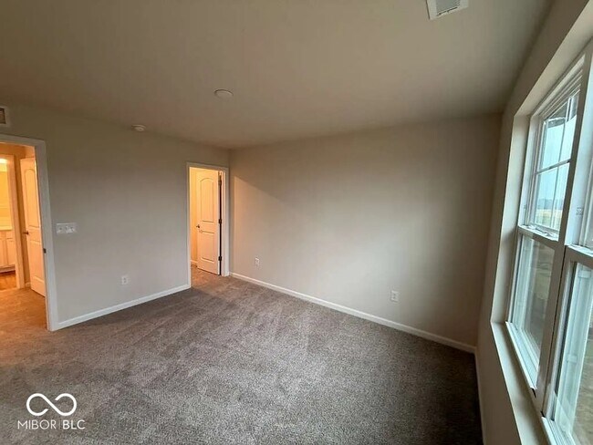 Building Photo - 6871 Seabiscuit Rd