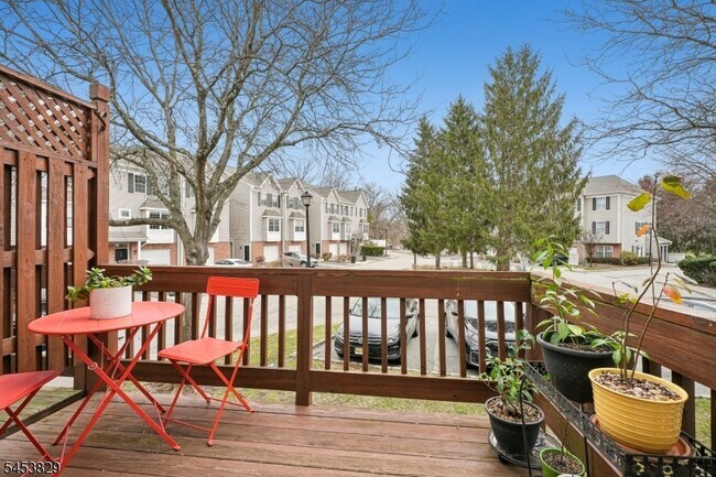Building Photo - 55 Greenbrook Dr