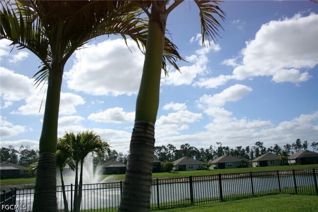 Building Photo - 20056 Sweetbay Dr