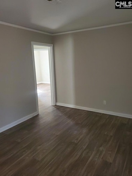 Building Photo - 332 S Bull St