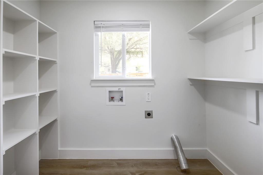 Building Photo - 511 E 50th St