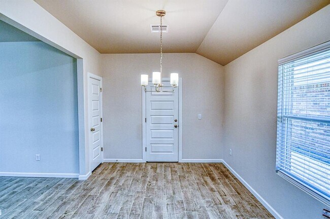 Building Photo - 2723 Varenna Ln