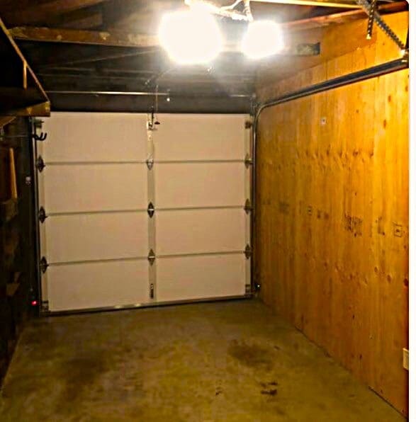 Building Photo - 6441 W 86th Pl