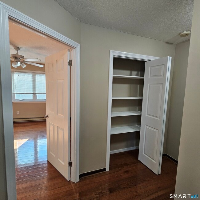 Building Photo - 373 Wolcott St