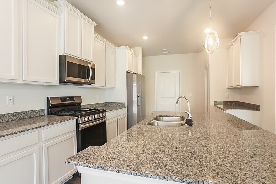 Building Photo - 581 Count Fleet Ct