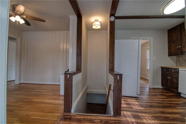 Building Photo - 2232 Old Spring Rd