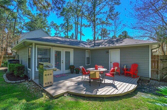 Building Photo - 28 Fallenstone Dr