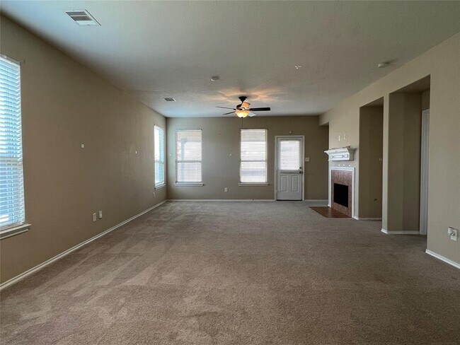Building Photo - 16006 Arapaho Bend Ln