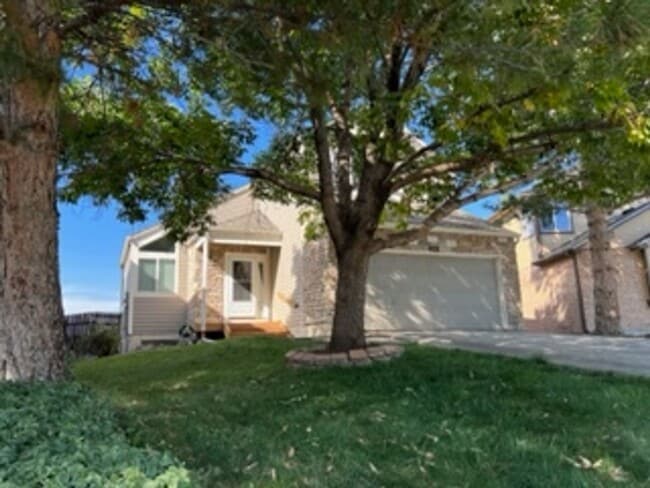 Building Photo - 3 Bedroom Home w Extra Room and 2 Car Garage in Stratford Lakes!