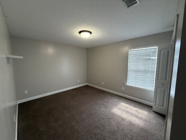 Building Photo - Home for Rent
