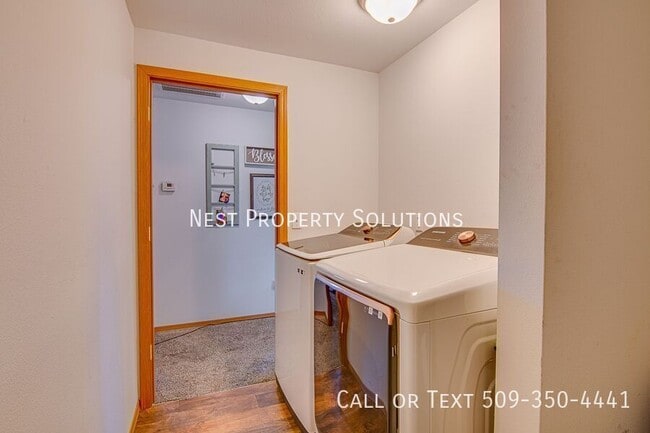 Building Photo - 1341 Shelby St