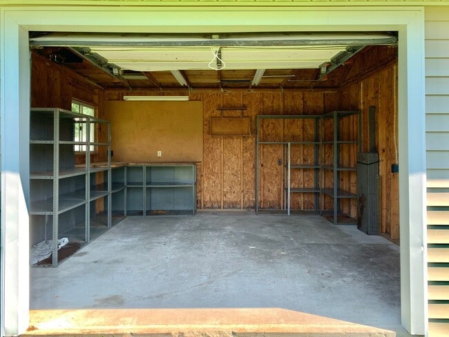 Building Photo - Charming Updated Home, Quiet Street Near Base, Fenced Yard!