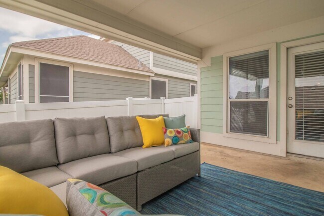 Building Photo - The Best in Texas: 3Bed/2Bath w/Spacious Ensuite