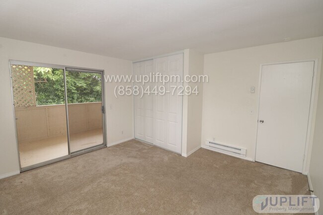 Building Photo - Bonita Dr (842)