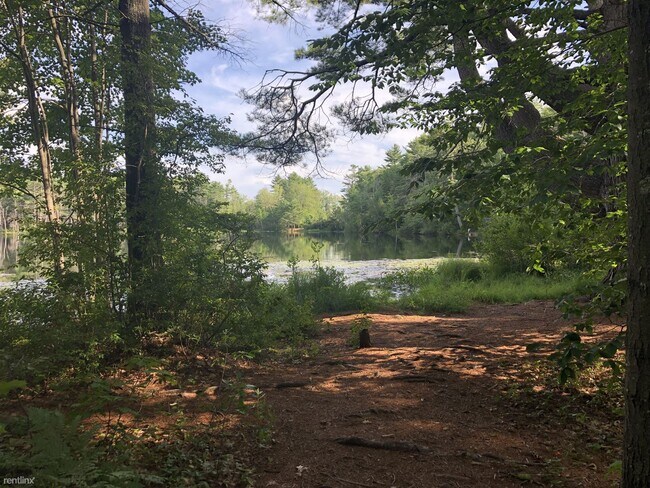 Building Photo - 2 br, 1.5 bath Townhome - 5 Anglers Road