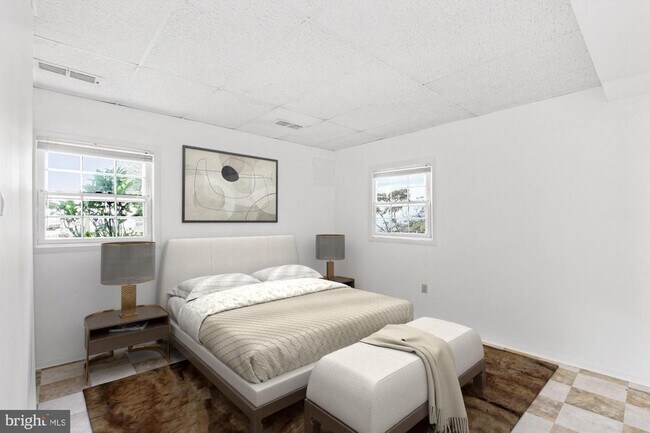 Building Photo - 8803 Tuckerman Ln