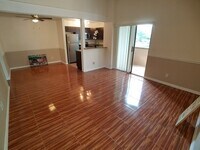 Building Photo - Beautiful Remodeled 1/1 Condo x Rent @ Winter Park in front of Full Sail.