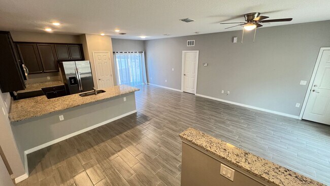 Building Photo - Gorgeous 3 Bedroom, 2 Bathroom Home in Palm Bay!!