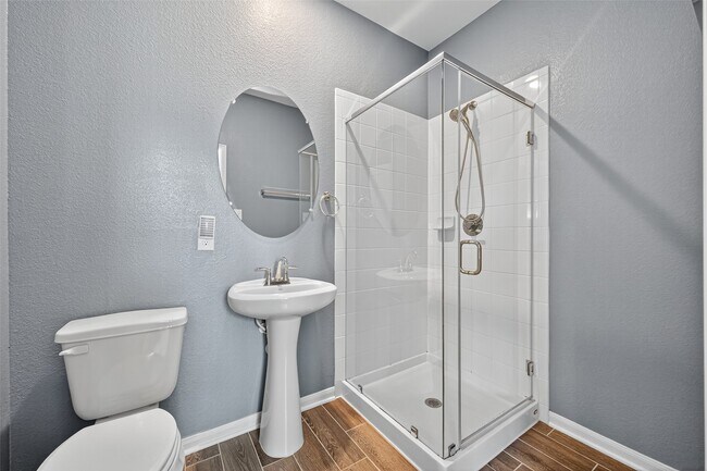 Building Photo - 1312 Mainland Shrs Ln