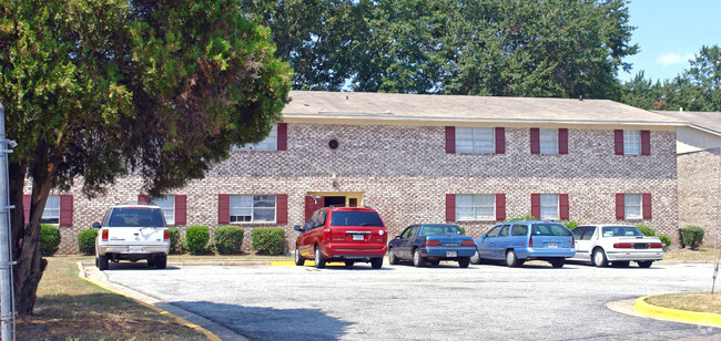 Primary Photo - Azalea Park Apartments