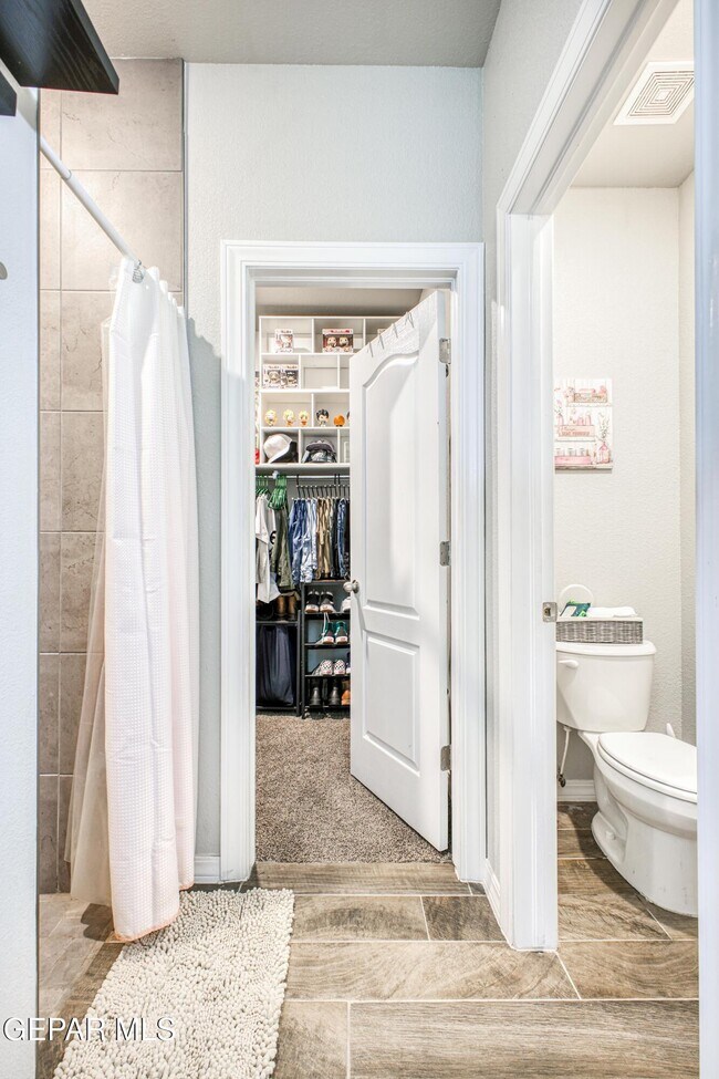 Building Photo - 1621 Sam Dominguez St