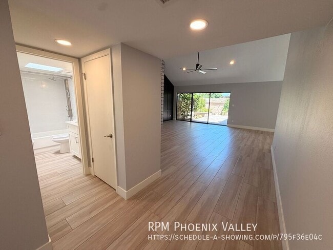 Building Photo - 7826 E San Miguel Ave