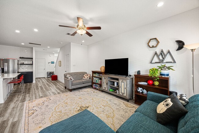 Building Photo - 12313 Churchill downs Dr