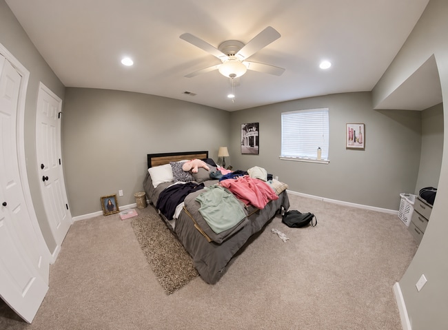 Building Photo - 3D Tour Available-HUGE Bedrooms + 2-Car Garage + Pet Friendly + Washer and Dryer Included! Availa...