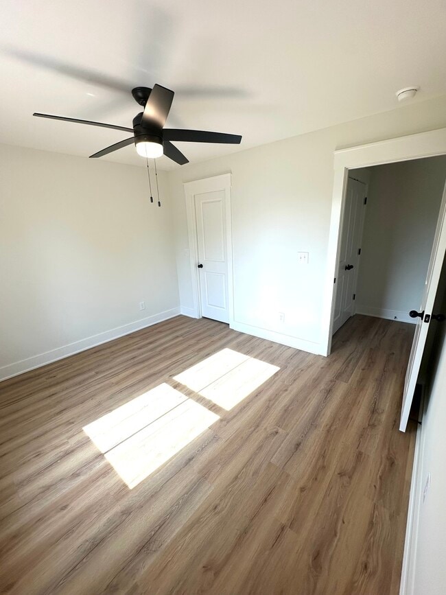 Building Photo - 343 Woods Rd