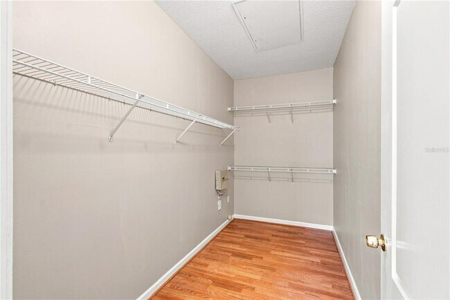 Building Photo - 10467 Villa View Cir