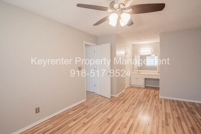 Building Photo - 1448 S 108th E Pl