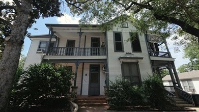 Building Photo - **Government Hill ~ Efficiency**