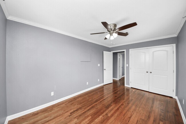 Building Photo - 5635 Mc Cracken Rd