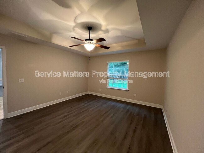 Building Photo - 6017 Autumn Pines Cir