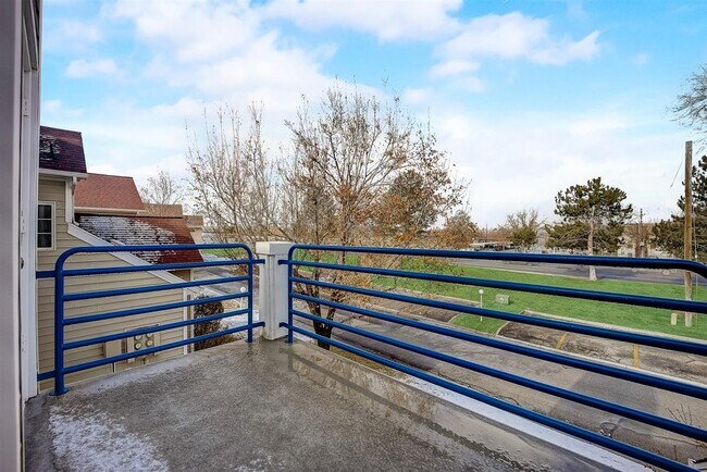 Building Photo - Crosspointe (1458)