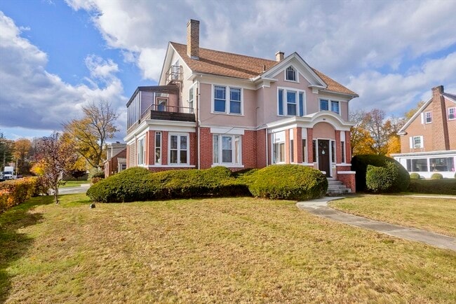 Primary Photo - 1801 Northampton St