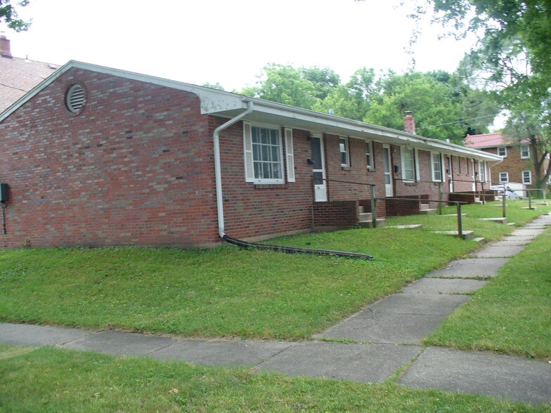 Primary Photo - 1306 12th St
