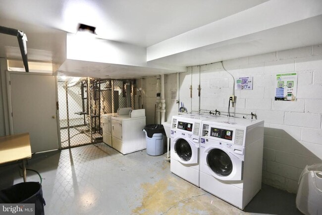 Building Photo - 3404 25th St S