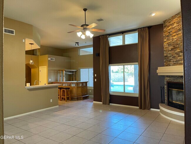 Building Photo - 12632 Tierra Fuego Ct