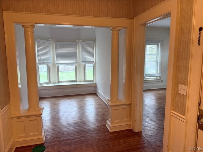 Building Photo - 5148 Highbridge St