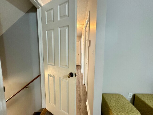Building Photo - Location, Community, Quality Living. It St...