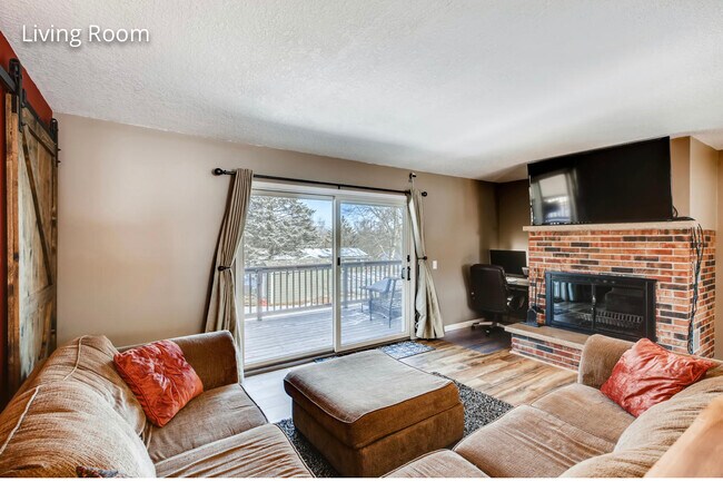 Building Photo - 14860 Upper 55th St N