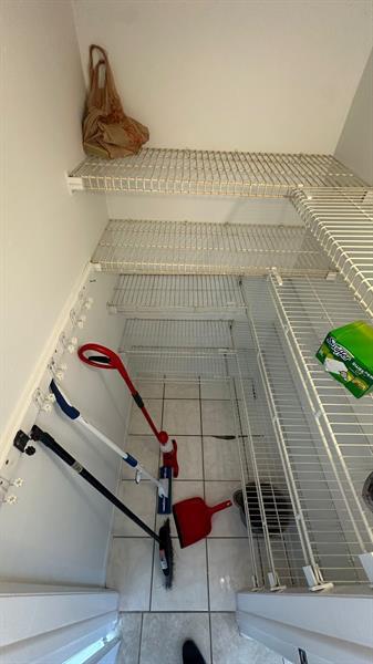 Building Photo - 625 Antioch Ave