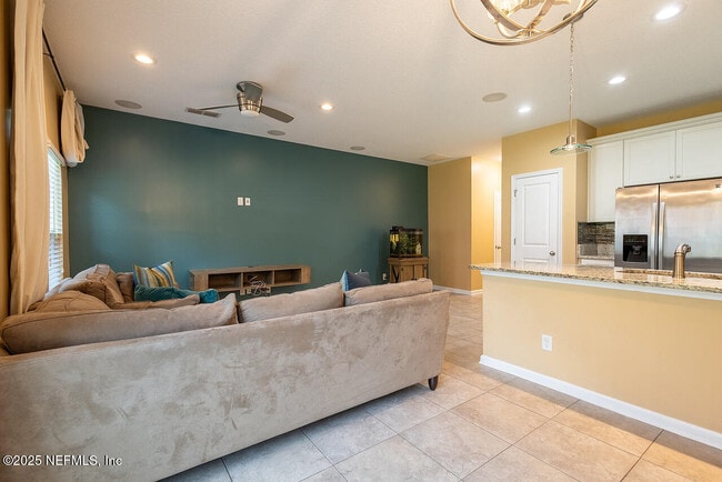 Building Photo - 9439 High Meadow Ln