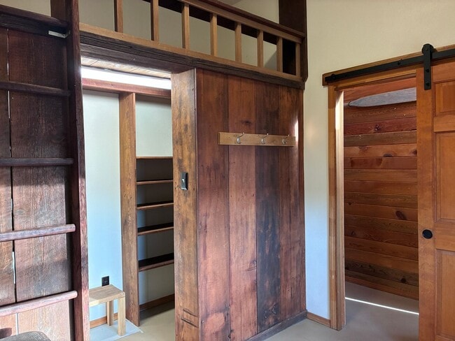 Building Photo - Peaceful Terrebonne Living Near Steelhead Falls, Unbelievable Views!