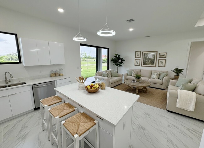 Building Photo - 1247 Kismet Pkwy