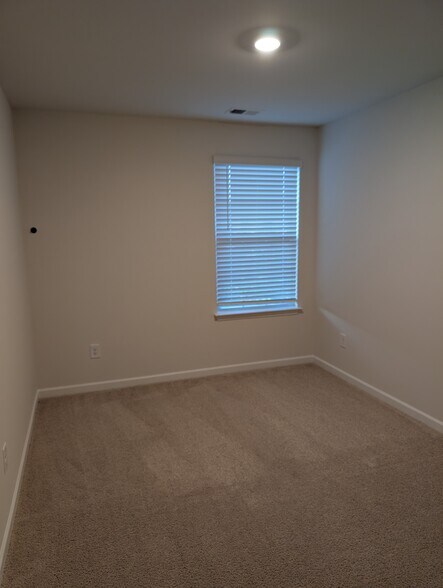 Building Photo - 5405 Henley Ridge Dr