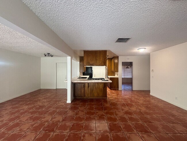 Building Photo - 2615 WEST AVENUE J-8
