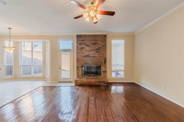 Building Photo - 313 Meadowood Ln